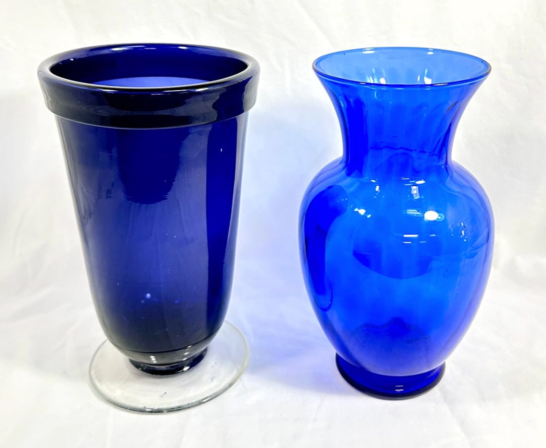 VINTAGE LOT OF 2 COBALT GLASS VASES (1 of 1)