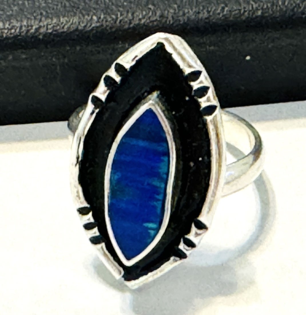 VINTAGE BLUE FIRE OPAL MEXICO STERLING RING (1 of 1)