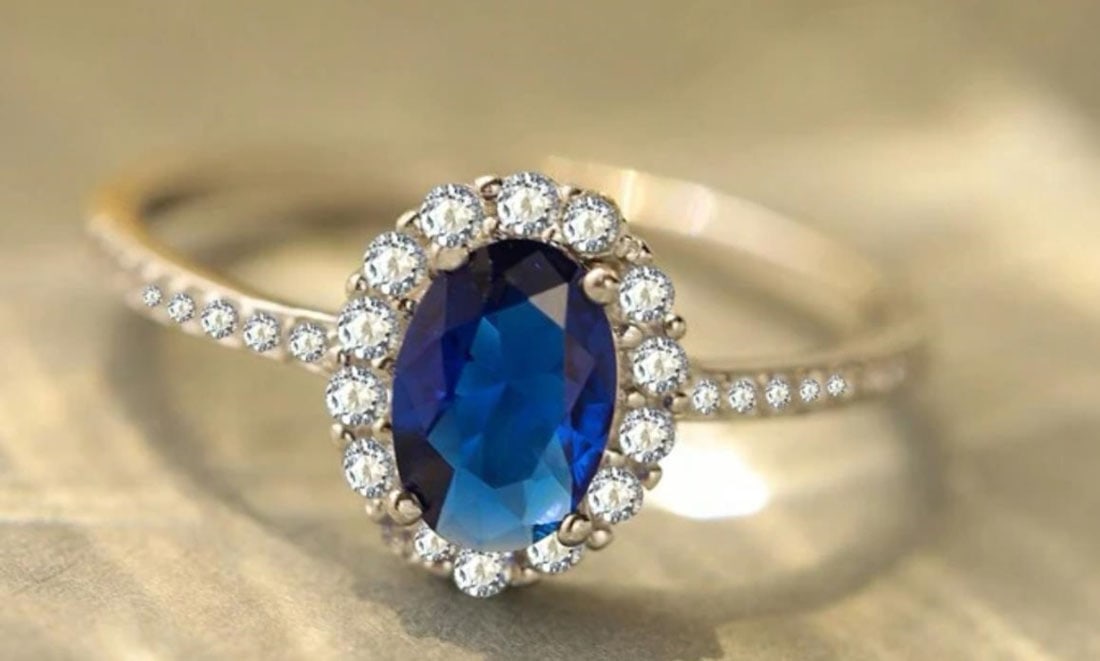 ELEGANT OVAL 1CT BLUE SAPPHIRE CZ STERLING RING (1 of 1)