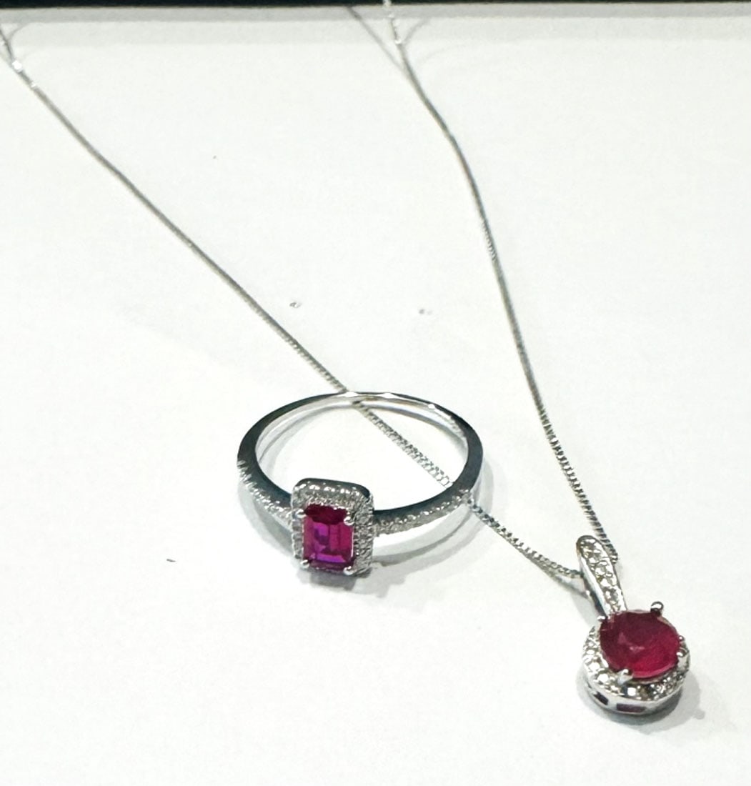 1CT GARNET STERLING SILVER NECKLACE AND RING SET (1 of 1)