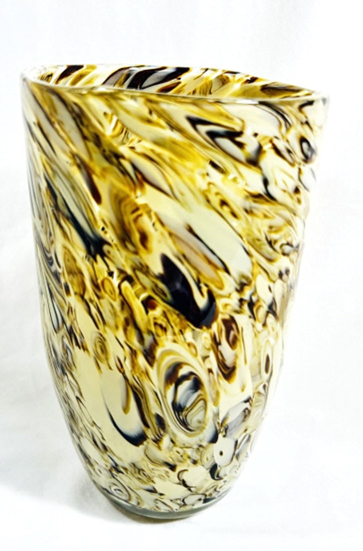 EXQUISITE MODERN NEUTRAL TONAL GLASS VASE: 10"H MINT CONDITION