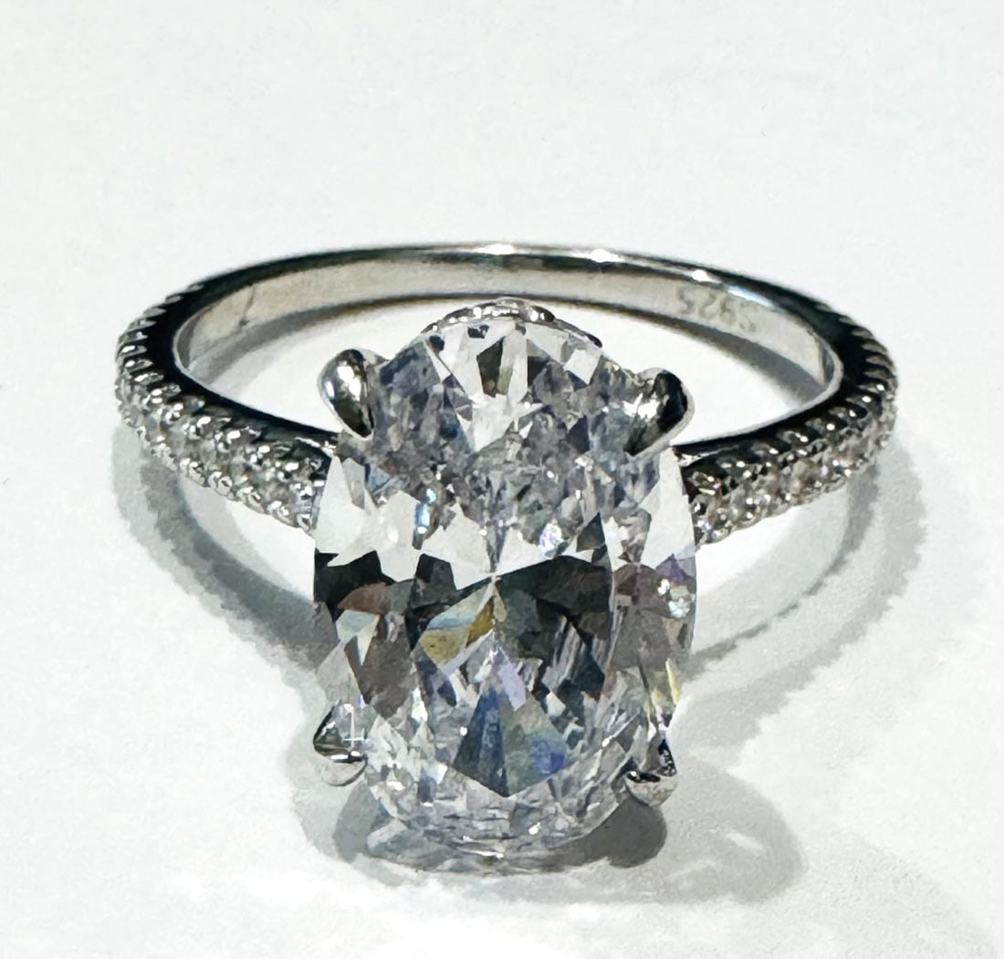AMAZING 6CT CZ OVAL SET STERLING ENGAGEMENT RING (1 of 1)