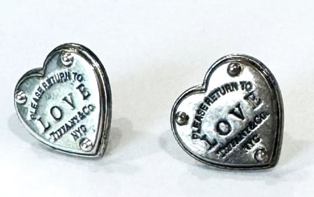 RETURN TO TIFFANY LOVE EARRINGS