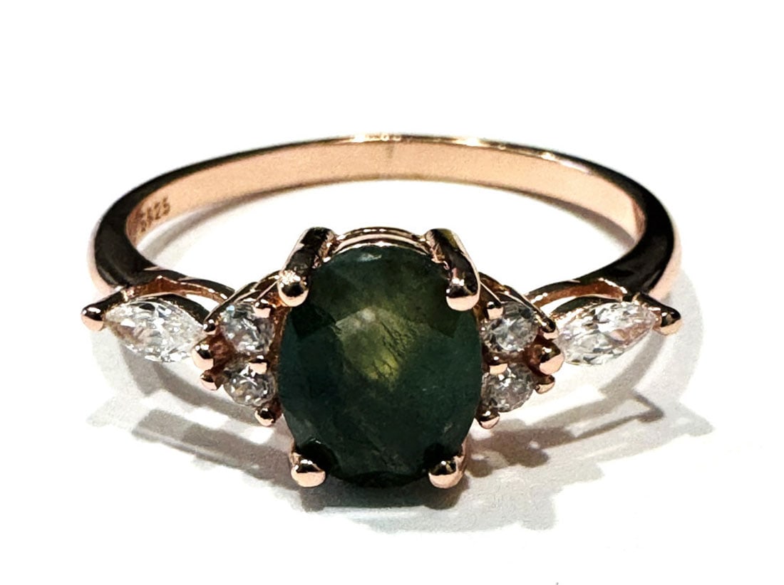 ELEGANT OVAL GREEN CZ ROSE TONE STERLING RING (1 of 1)
