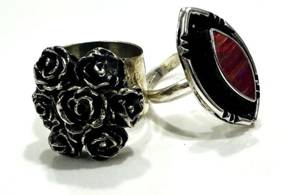 EXCELLENT LOT OF 2 VINTAGE STERLING SILVER RINGS