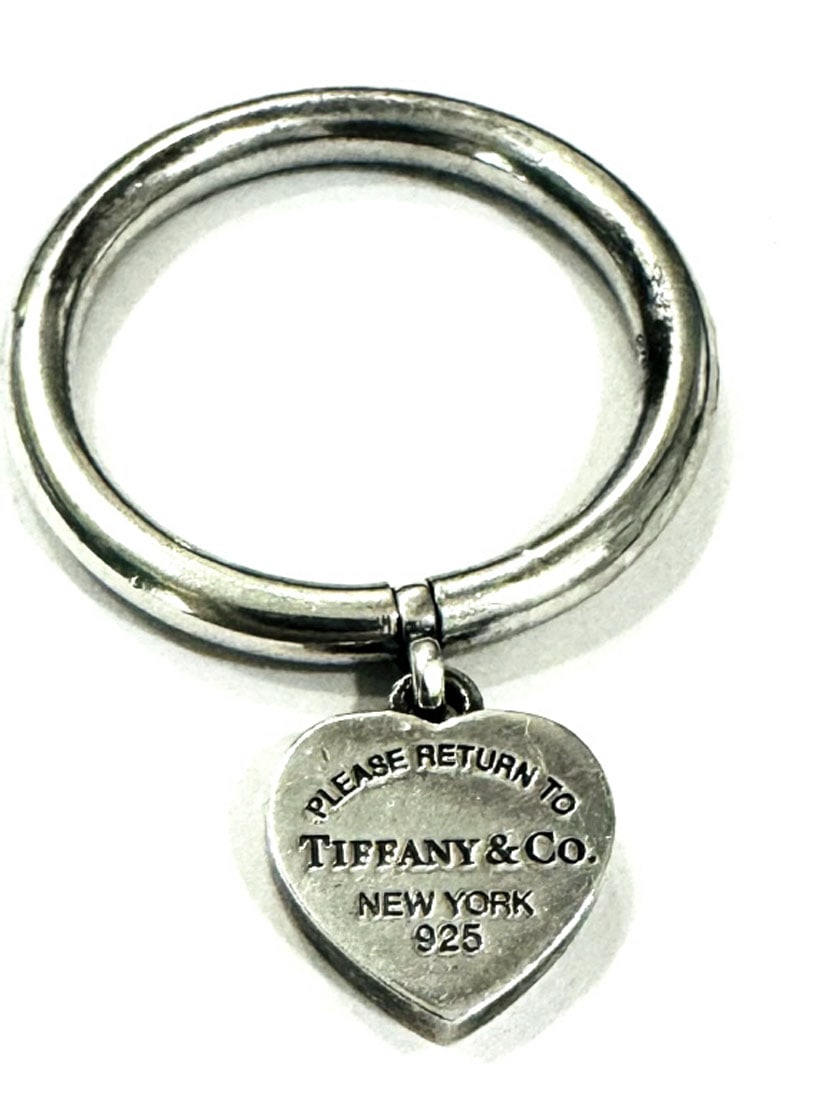 TIFFANY & CO MINI RETURN TO TIFFANY HEART TAG RING: RARE/SIZE 8 /STERLING SILVER