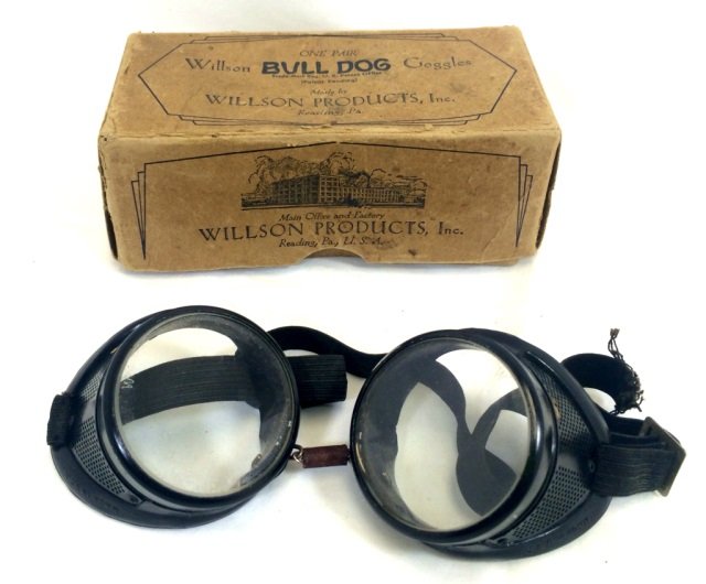 VINTAGE BULLDOG MOTORCYCLE GOGGLES/GLASS LENS: NEW OLD STOCK WITH BOX AND PAPERWORK