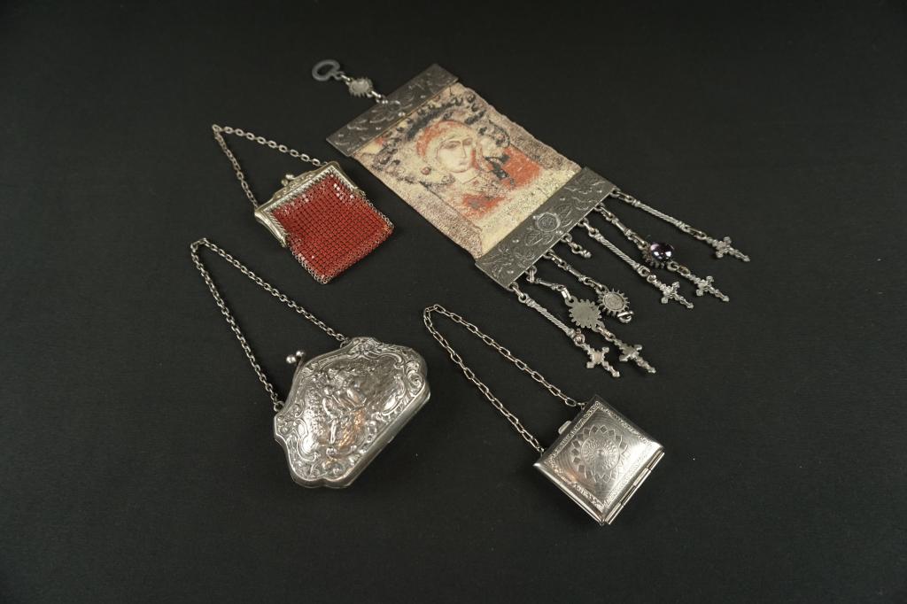Art Deco Purses & Wall Hanging Set of 3 vintage metal (1 of 13)