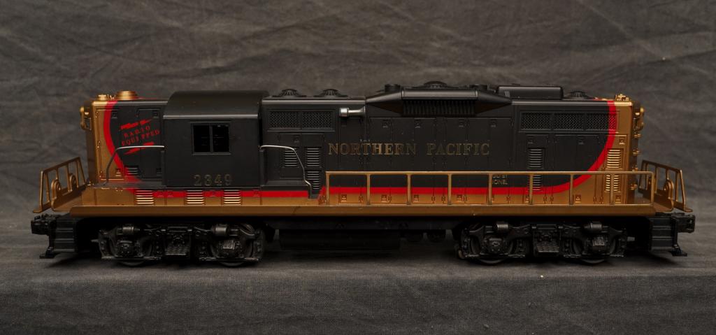 Lionel North Pacific GP9 Diesel Engine 2349.: North Pacific GP9 diesel engine 2349 with box and insert. Engine appears to be in very good original condition. Outer box with flap loss. C-6