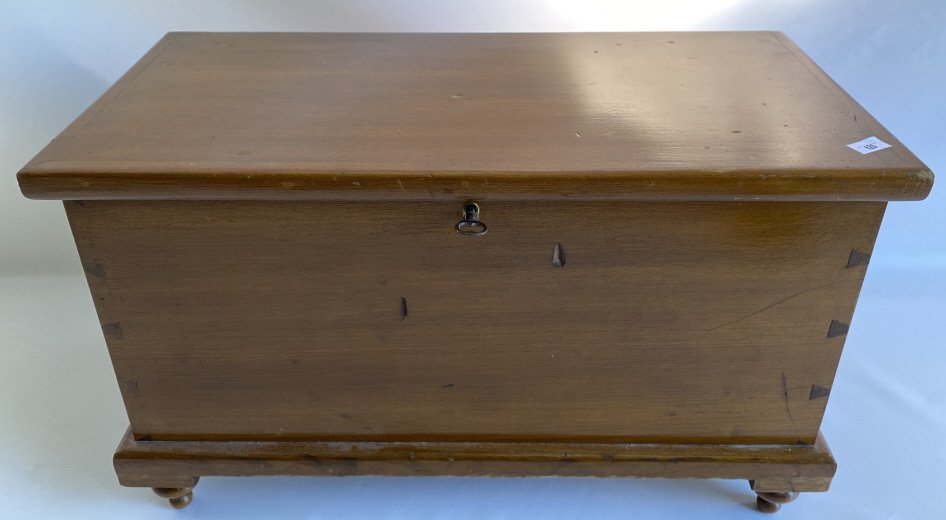 19th C miniature dovetail blanket chest. (1 of 11)
