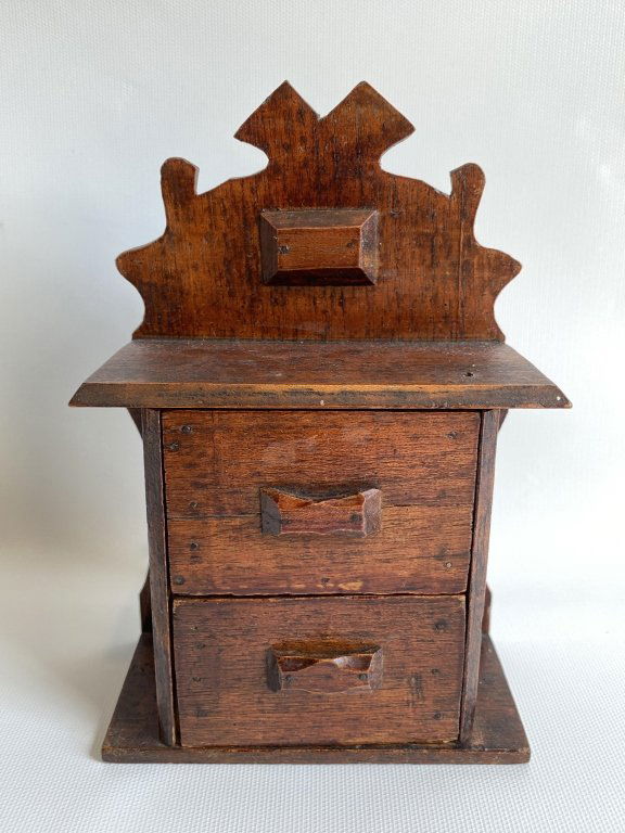 Antique folk art wall hanging box. (1 of 4)