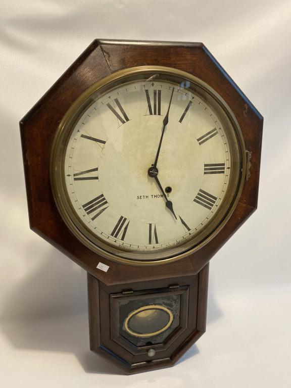 Antique Seth Thomas wall hanging clock. (1 of 8)