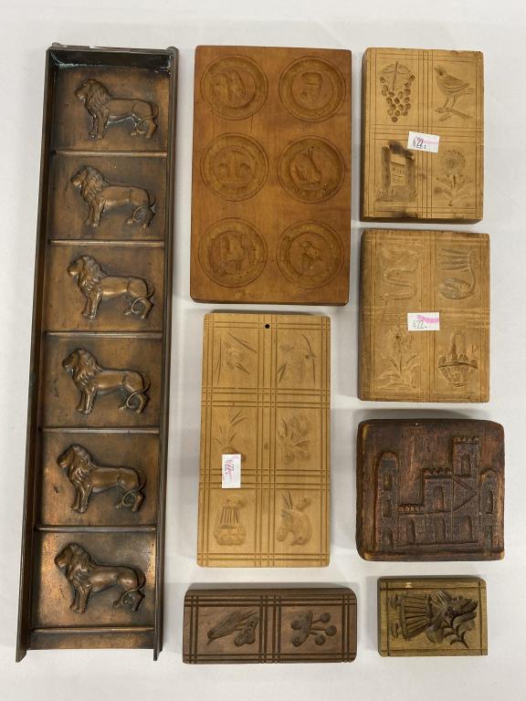 Early wooden & metal folk art molds. (1 of 4)
