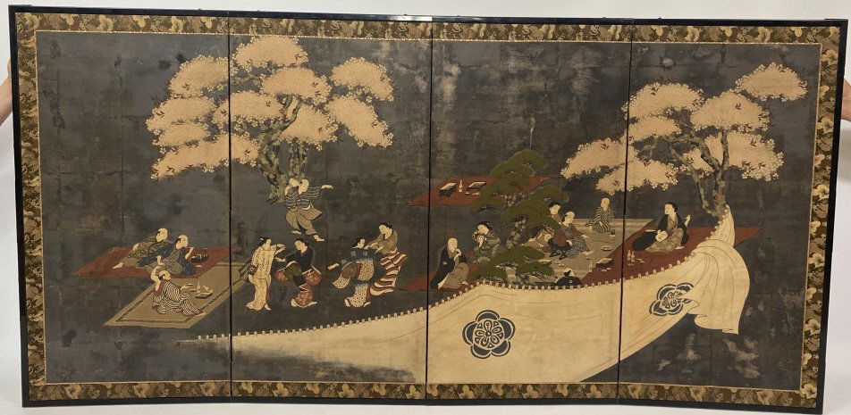 Outstanding 19th C Japanese painted screen. (1 of 11)