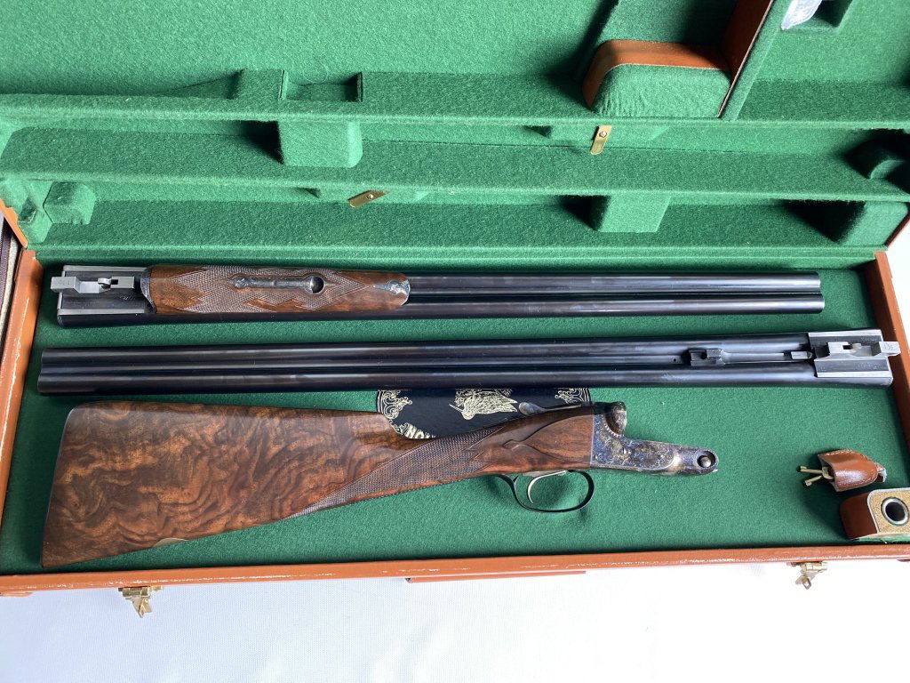Parker shotgun Winchester reproduction. (1 of 14)