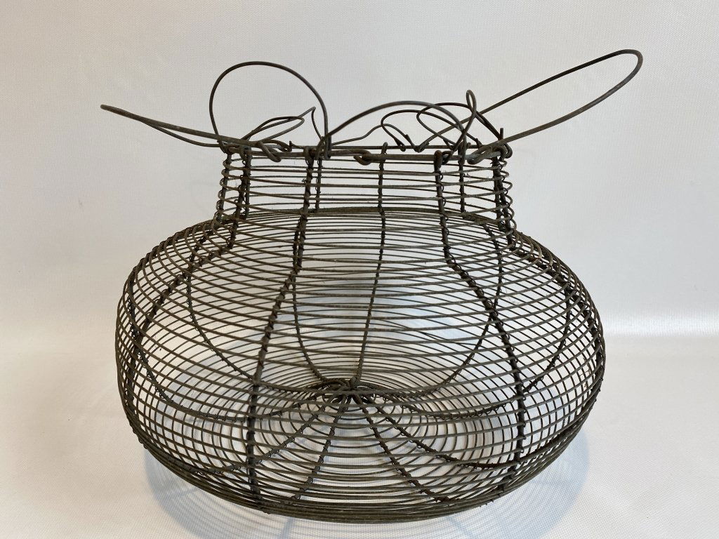Antique wire gathering basket. (1 of 4)