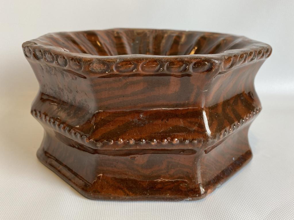 Signed Lebanon glazed Redware spittoon. (1 of 7)