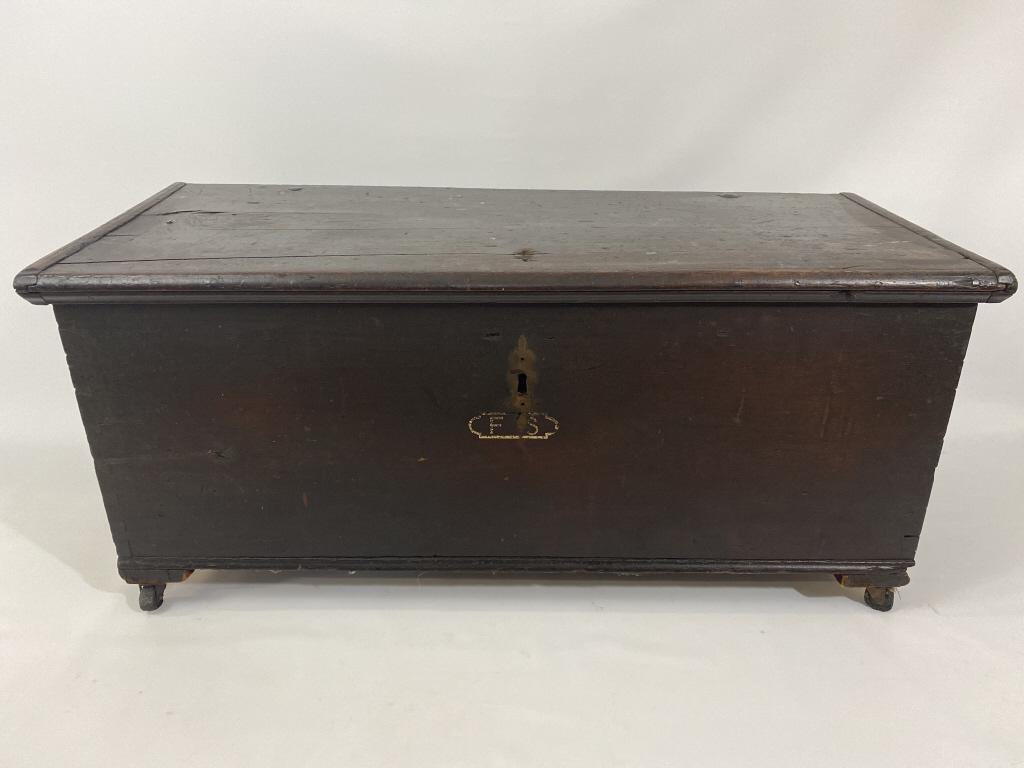 Early F. S. sulfur inlaid blanket chest. (1 of 9)