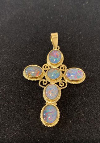 18K Opal stone cross pendant. Very good condition. Size (1 of 4)