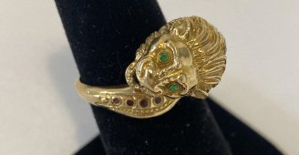 18K Gold Lion Ring Ring Features Emerald Eyes and Ruby (1 of 5)