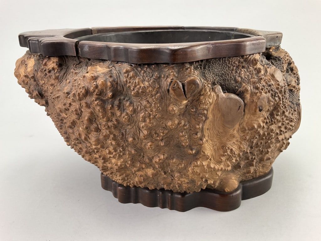 Antique Chinese Burl Wood Censer. (1 of 12)