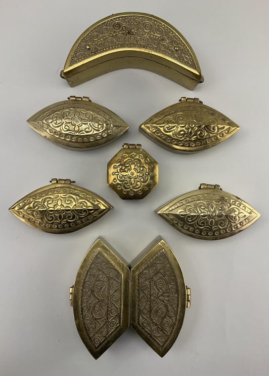 7 Antique/Vintage Indian Brass Betel Nut Boxes. (1 of 20)