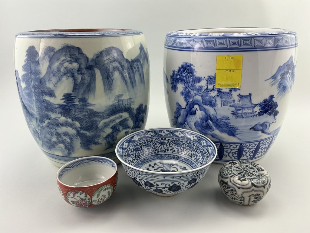 Chinese Blue & White Jardinieres and Bowls.: Bowls. Jardinieres measure 9.5 inches high. Antique/vintage Chinese porcelain including 2 Jardinieres, 2 various rice bowls and a covered bowl. Condition: Good, no damage. **LOCAL PICKUP MUST BE BY AP