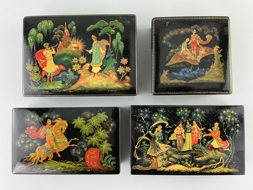 4 Vintage Russian Painted Lacquer Boxes. (1 of 19)