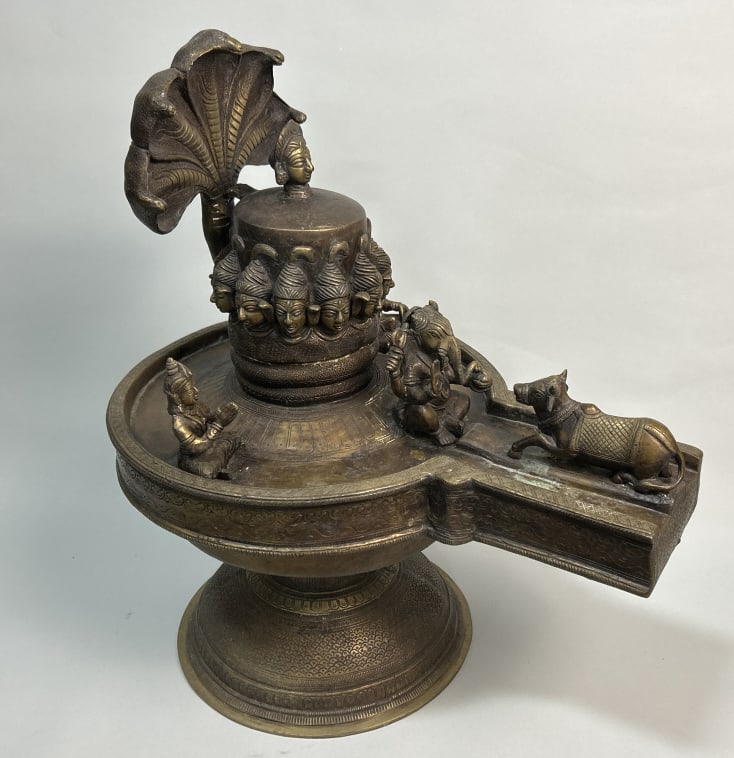 Vintage Indian Brass Lord Shivling Sculpture.: Measures18 inches long x 13 inches wide x 20 inches tall. Hand-sculptured brass featuring various deities and gods. Condition: Good, no damage, nice patina. **LOCAL PICKUP MUST BE BY APPT ONLY POSTAUC