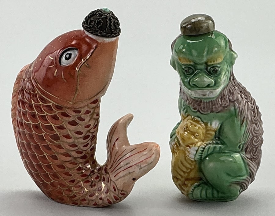 2 Chinese Molded Porcelain Figural Snuff Bottles. (1 of 13)