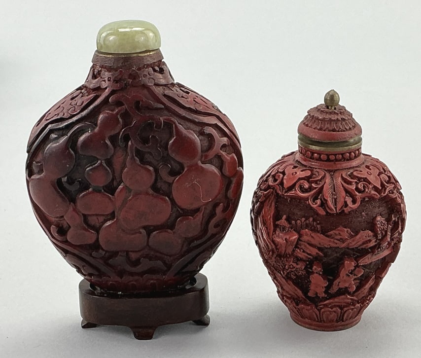 2 Antique Chinese Carved Cinnabar Snuff Bottles. (1 of 9)