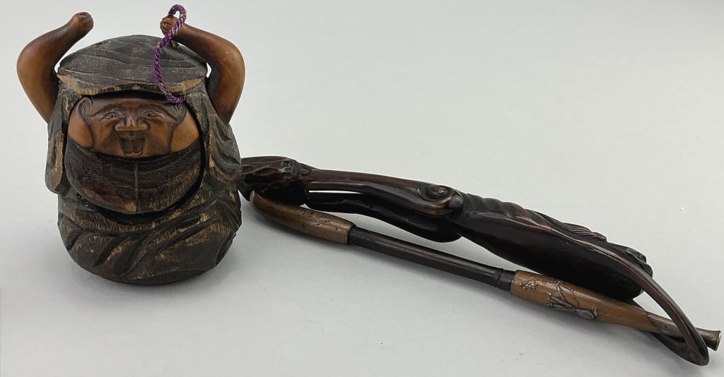 Antique Japanese Tonkotsu Smoking Set. (1 of 8)