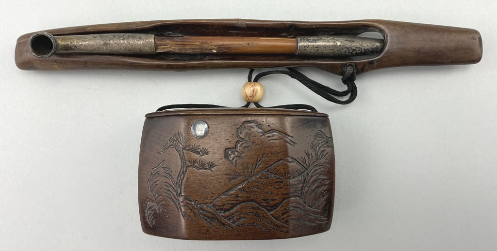 Antique Japanese Kiseru Pipe & Tabako-ire. (1 of 7)