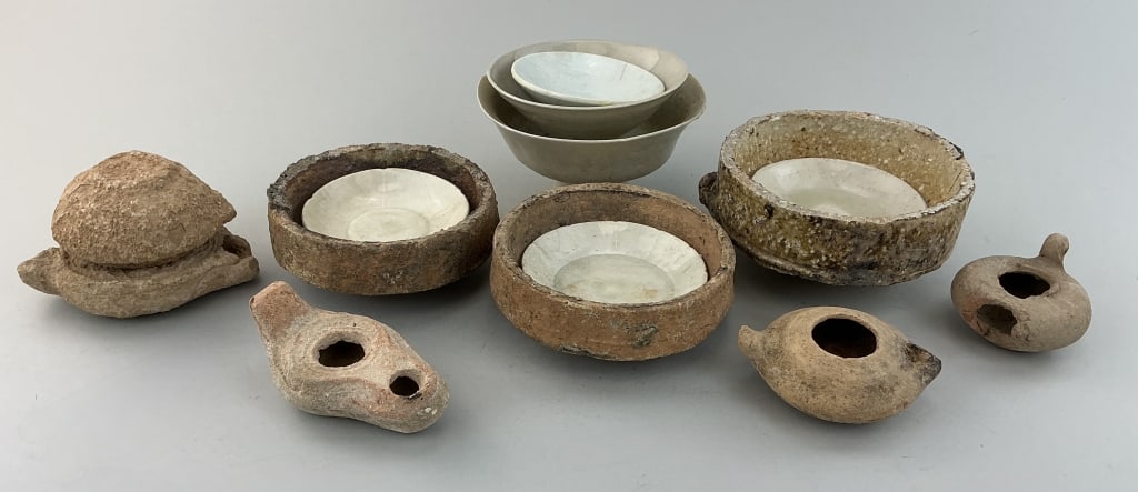 Terra Cotta/Clay Pottery Oil Lamps & Bowls.: Largest piece measures 4.75 inches wide. Byzantine style buff clay Mediterranean pottery. Condition: Good with wear and chips. **LOCAL PICKUP MUST BE BY APPT ONLY POST AUCTION ONLY ON SPECIFIC DATES:C