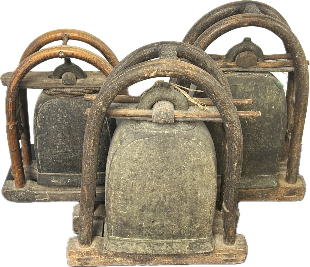 3 Antique Southeast Asian Bronze Elephant Bells. (1 of 4)