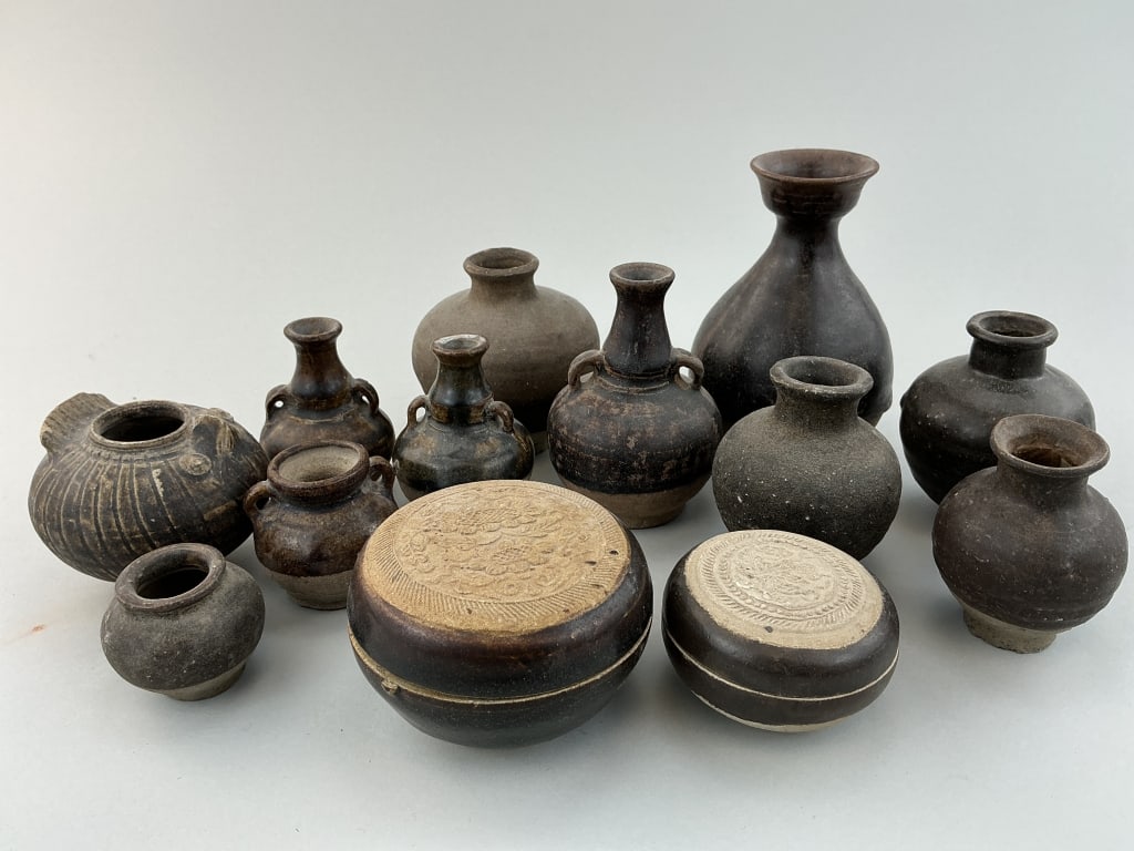 Antique Southeast Asia Stoneware/Ceramic Vessels. (1 of 20)