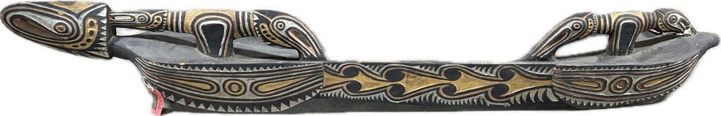 Papua New Guinea Massue Carved Wood Canoe Prow. (1 of 4)