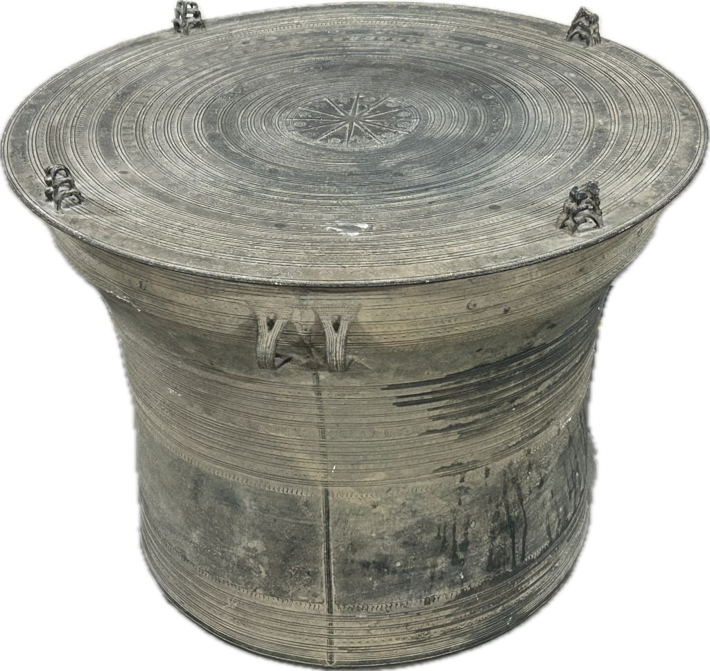 Antique Burmese Karen Cast Bronze Rain Drum. (1 of 4)