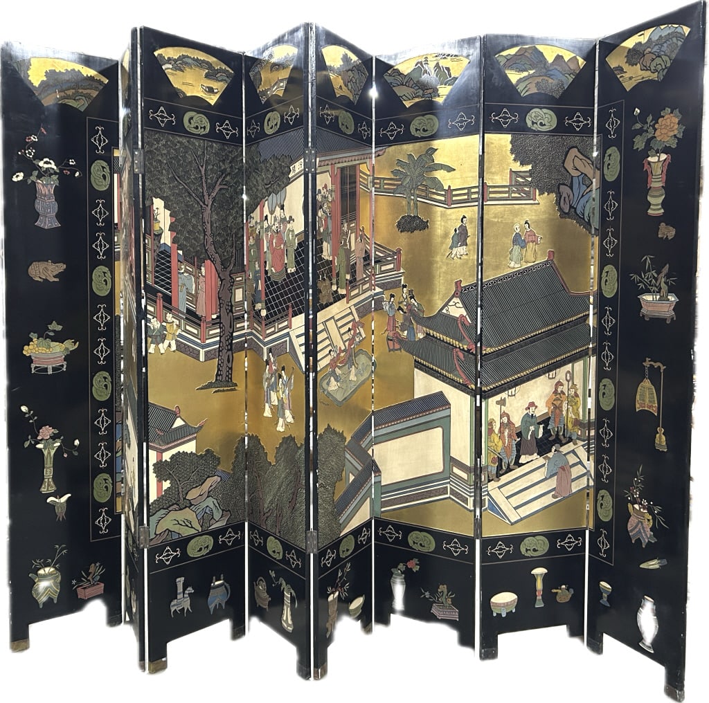 Antique Chinese Coromandel Folding Screen. (1 of 12)