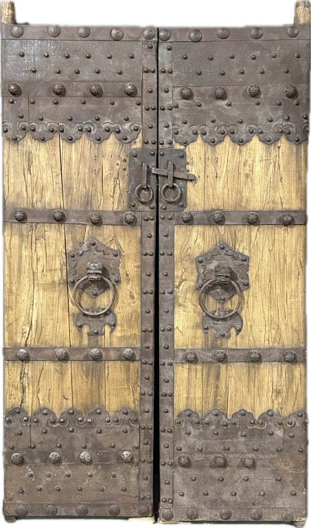 Pair of Antique Chinese Elmwood Temple Gate Doors. (1 of 8)