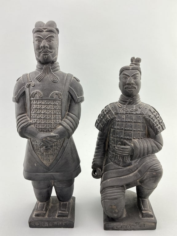 Xi'An Chinese Terracotta Warrior Statuettes. (1 of 12)