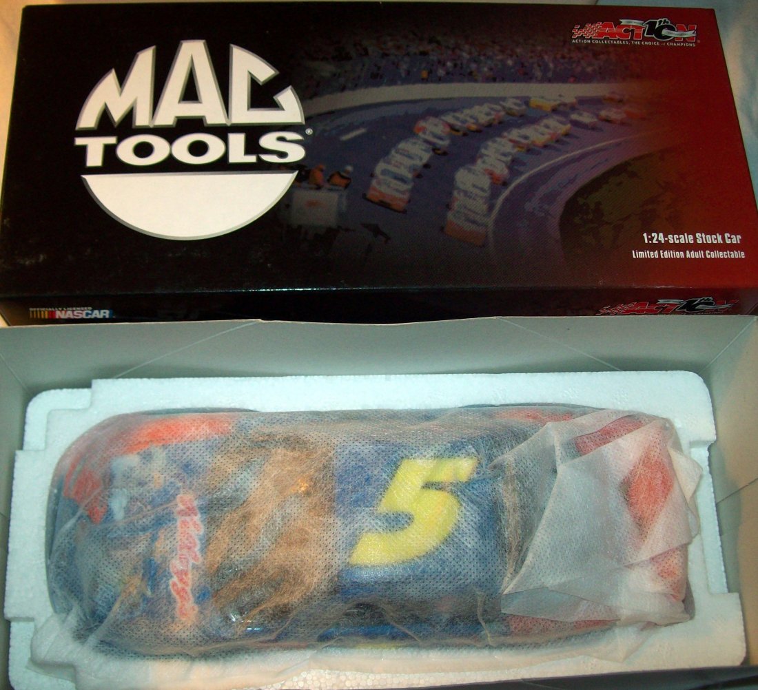 MAC TOOLS Terry Labonte #5 Kellogg's 2002 Monte Carlo: 1 of 2,124 103198