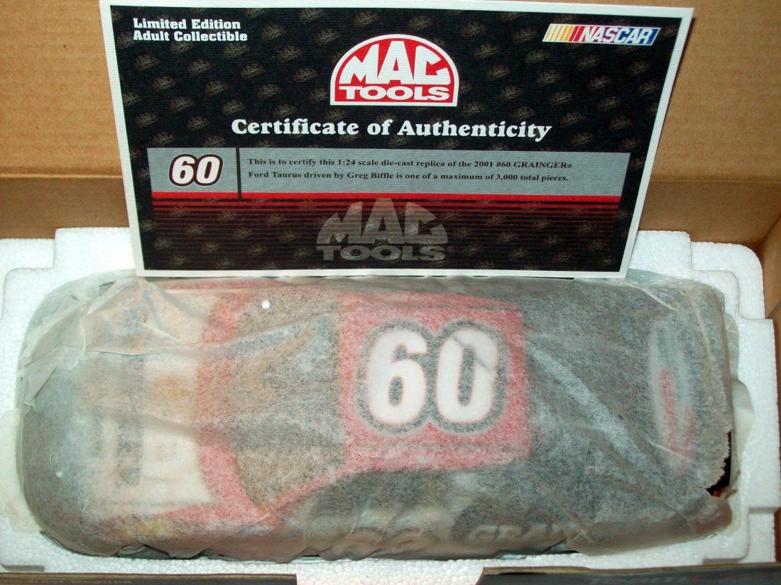 MAC TOOLS #60 GREG BITTLE 2001 GRAINGER 1/24 SCALE: TEAM CALIPER 1 OF 3,000 M602146GR