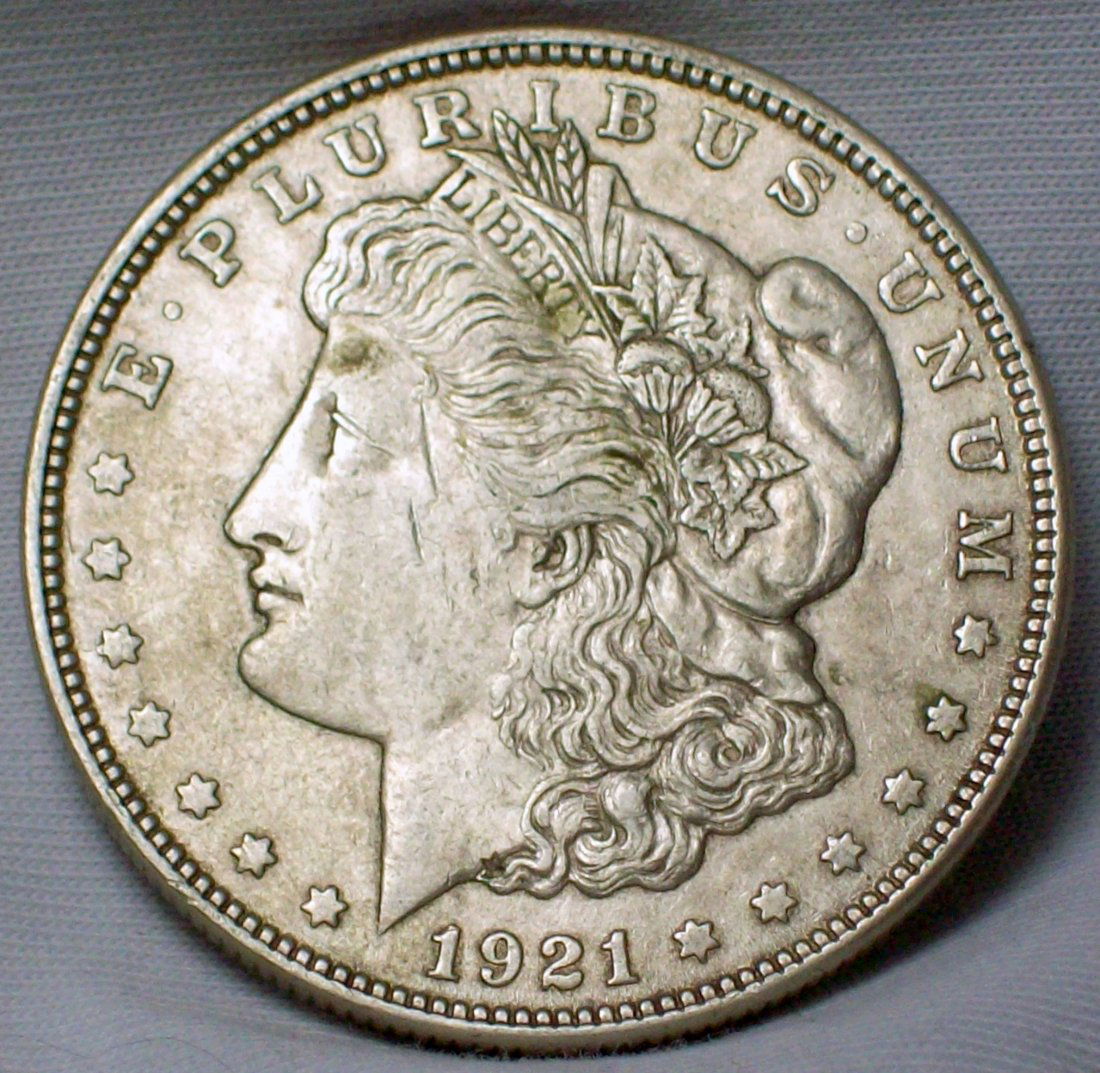1921 Morgan Silver Dollar VF/XF (1 of 2)
