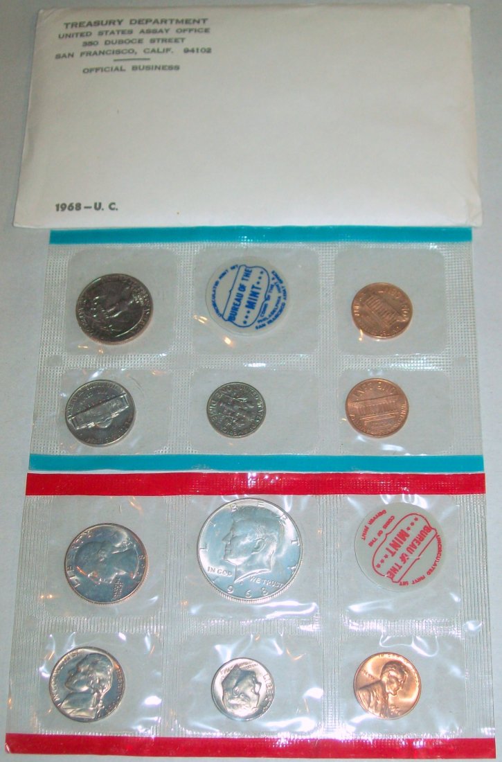 1968 US Mint Uncirculated Set With Envelope (1 of 3)