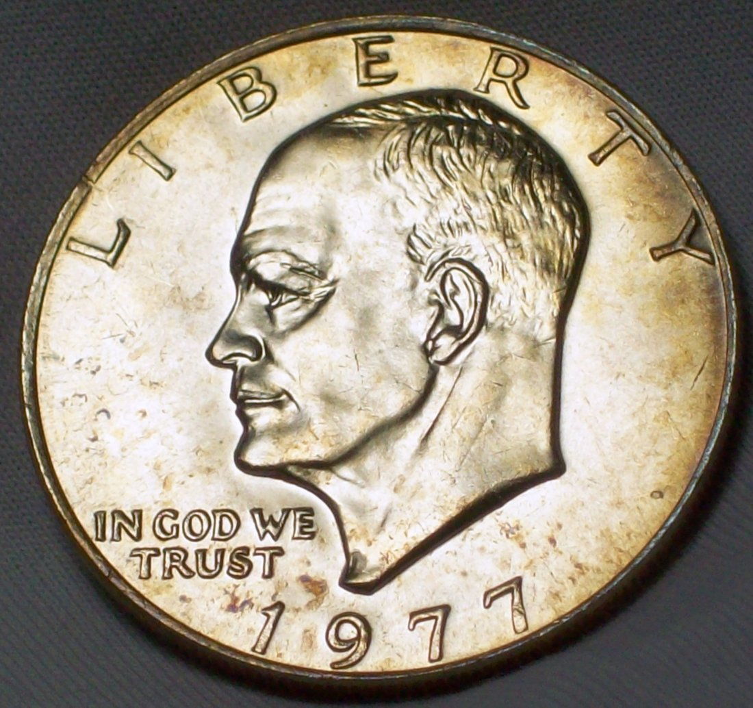 1977 Eisenhower Dollar $1 AU (1 of 2)