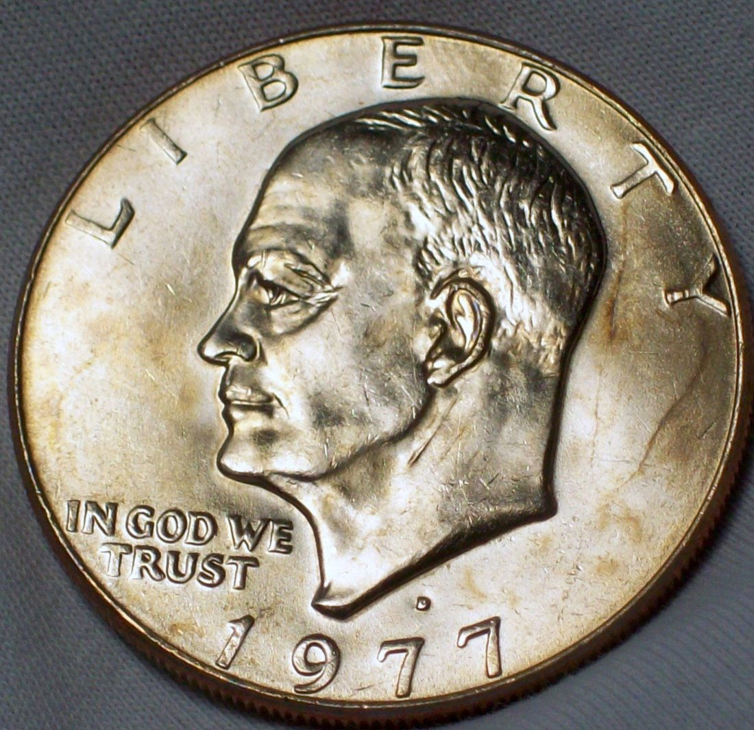 1977-D Eisenhower Dollar $1 AU (1 of 2)