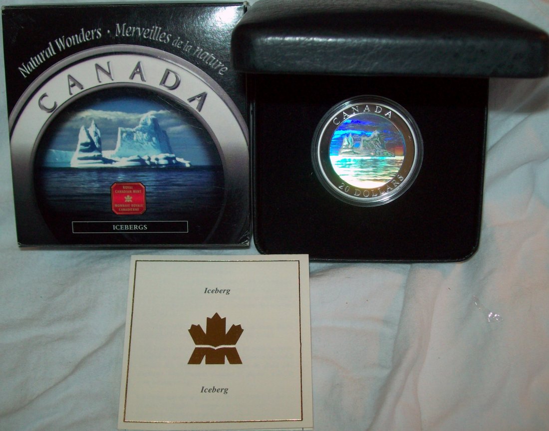 2004 Canada $20 Silver Natural Wonders Icebergs Coin (1 of 3)