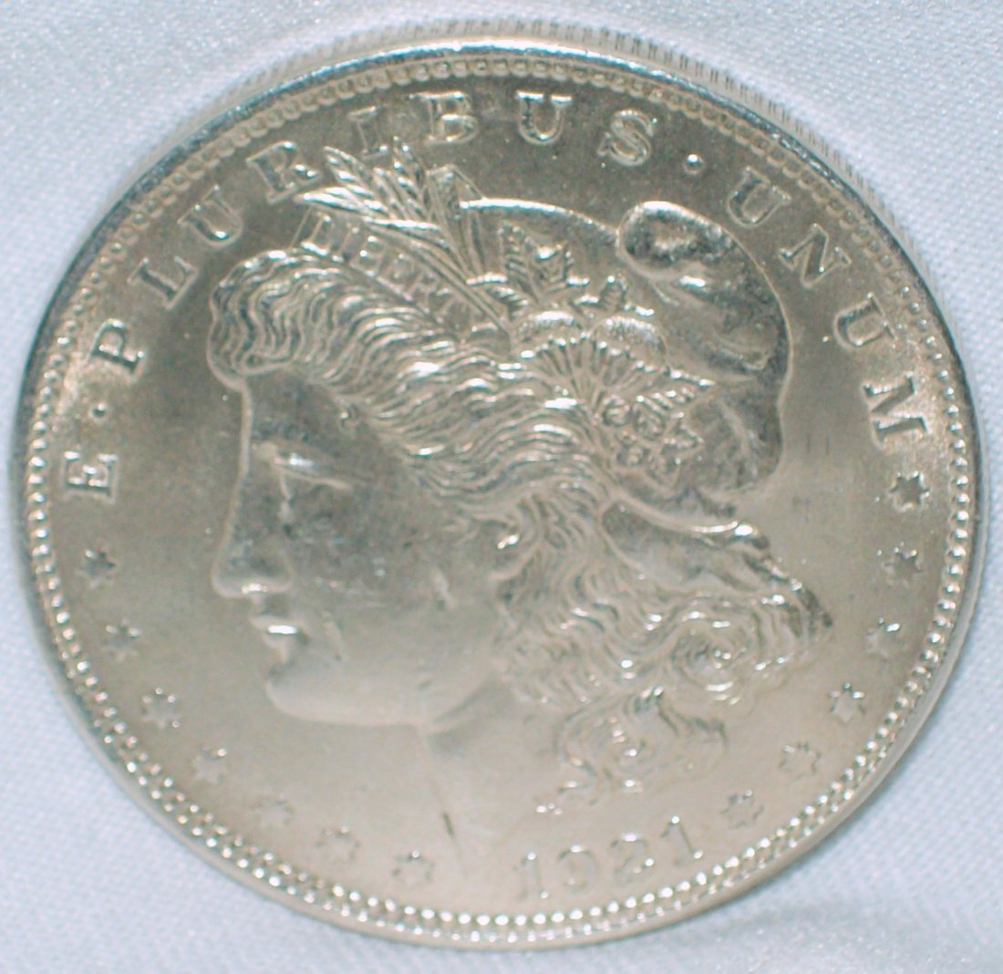 1921 Morgan Silver Dollar BU (1 of 2)