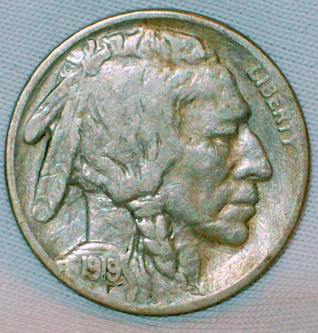 1919 Buffalo Nickel F+ (1 of 2)